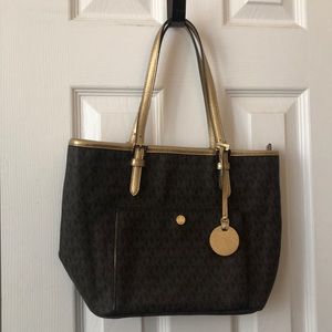 Like New Michael Kors Mini tote